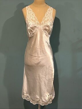 Vintage Wonder Maid Satin Lace Full Slip Dress Nightgown sz 32 Coquette 1970s